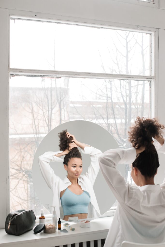 Simple 4C hair care routine with essential products