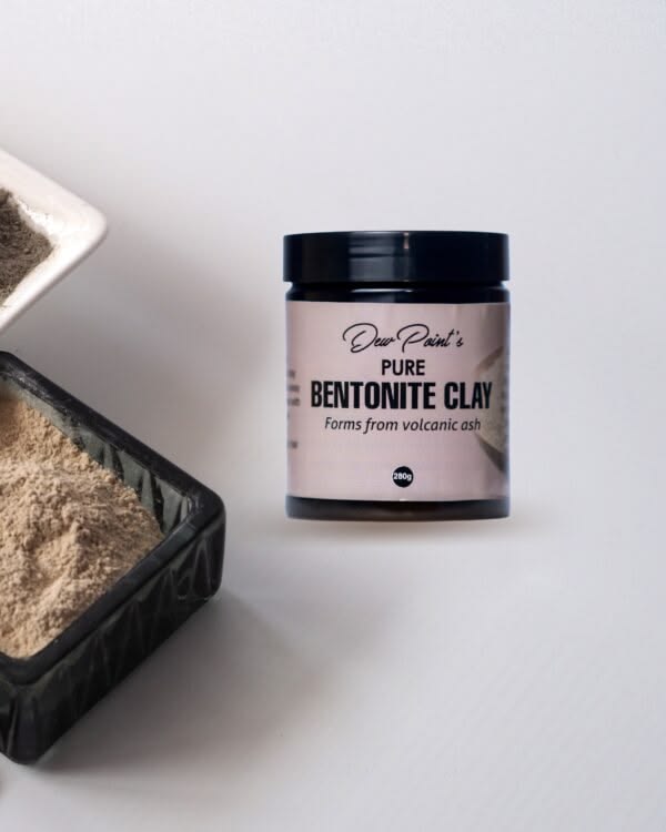 Bentonite clay cleanser prepared for natural 4C hair.