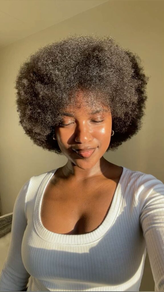 Everyday natural afro for beginners with 4C hair.