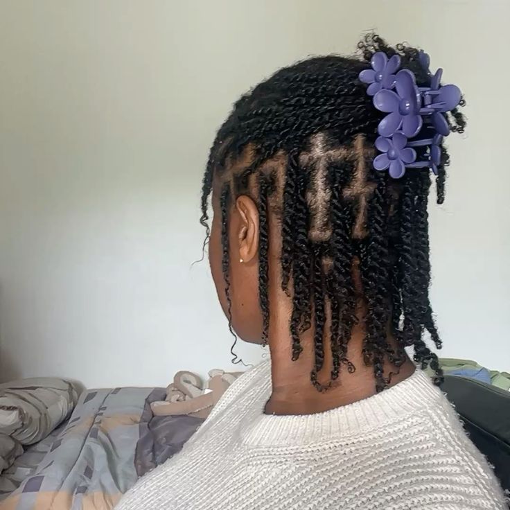 Simple mini twists for beginners with 4C hair.