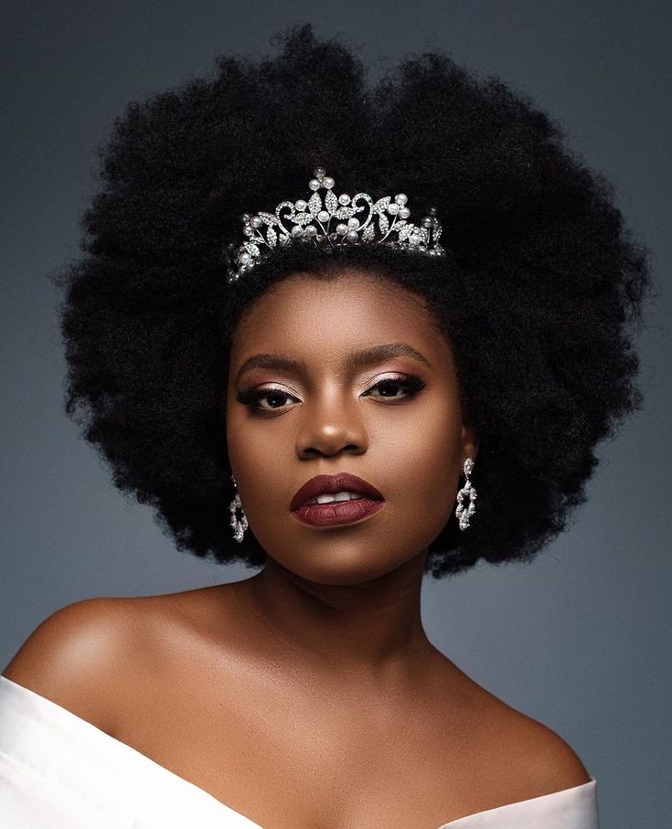 Crowned afro puff on natural 4C hair