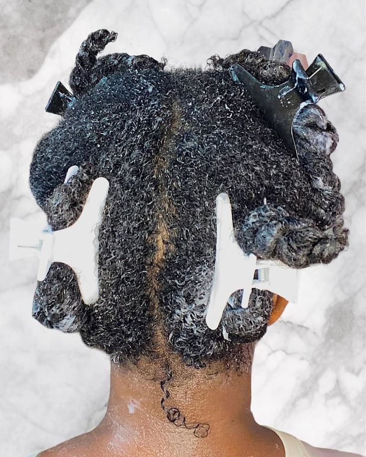 Deep conditioner applied to natural hair.