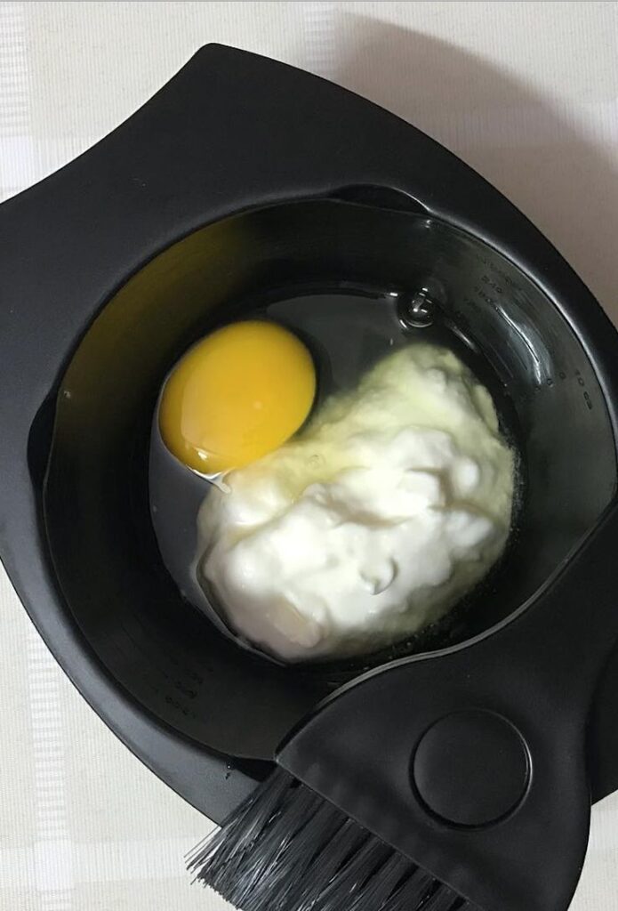 image of an home made deep conditioner in a bowl