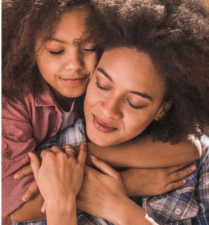 woman and daughter with genetically determined hair porosity