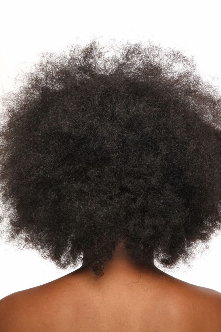Why Your Hair Won’t Hold Moisture (The Real Reason)