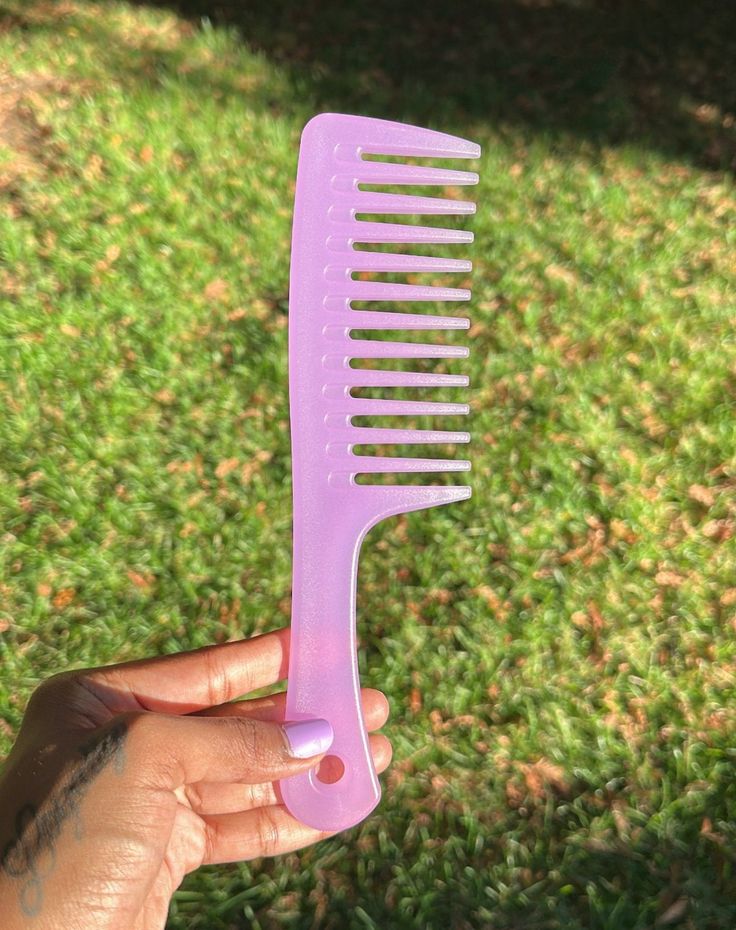 a wide tooth comb