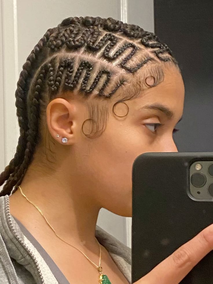 Zigzag cornrows on natural 4C hair