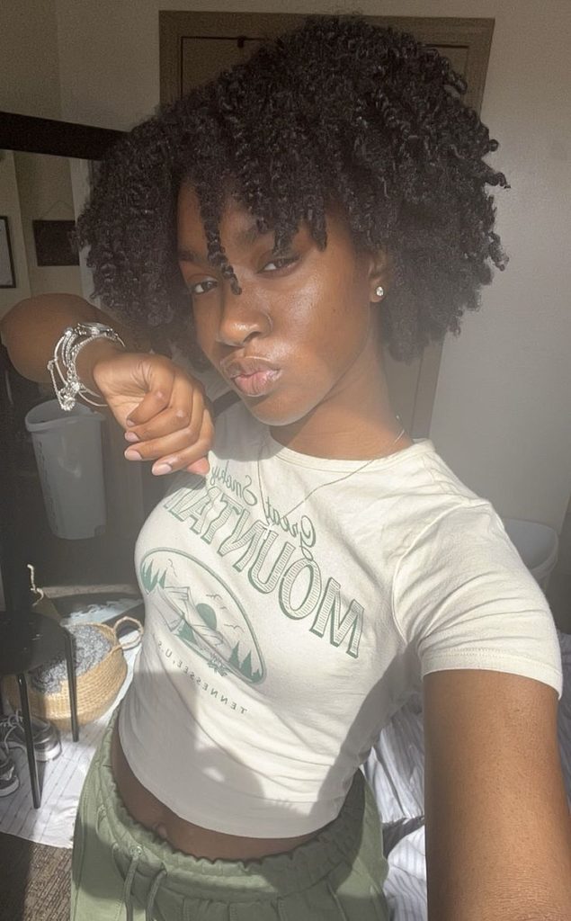  Defined twist-out school hairstyle for natural 4C hair
