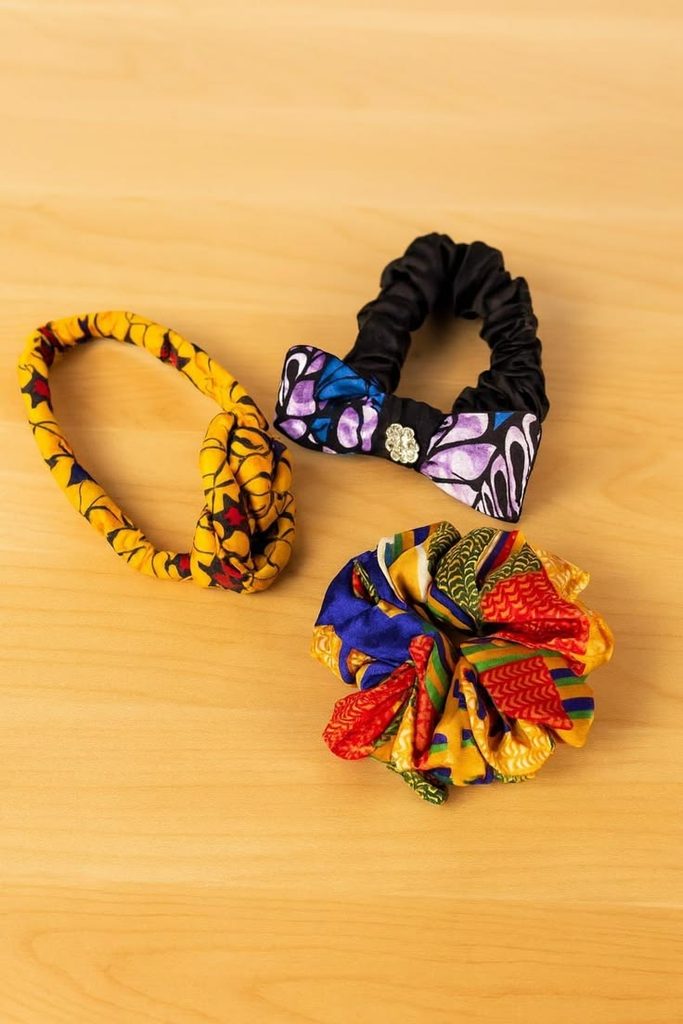 Natural hairstyle decorated with African print hair accessories