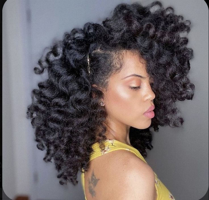 Chunky twist-out with large fluffy curls