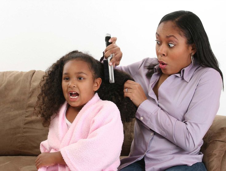 Illustration showing common mistakes parents should avoid when detangling children's 4C hair