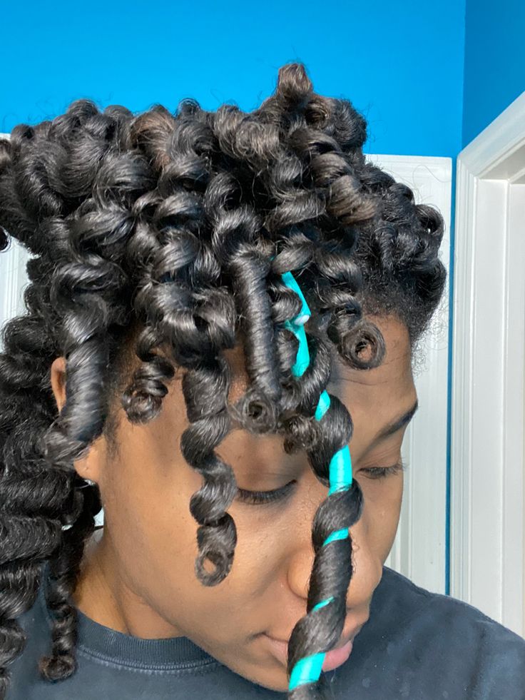 Flexi rod curls created on transitioning natural hair