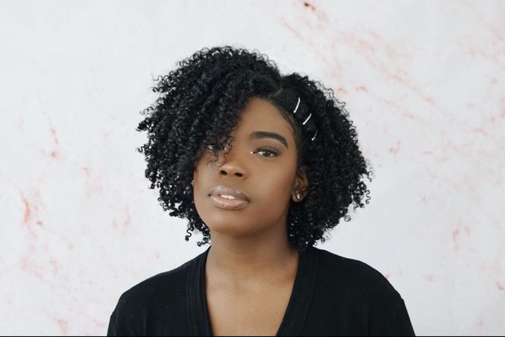 Gel-defined twist-out with neat natural curls