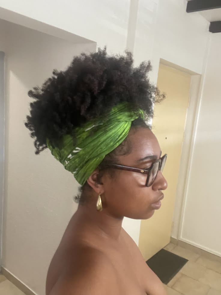 Natural 4C puff hairstyle with a scarf headband