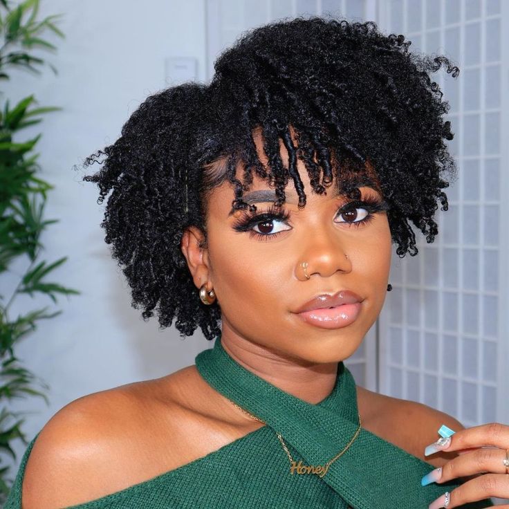 Natural twist-out with a side-swept bang