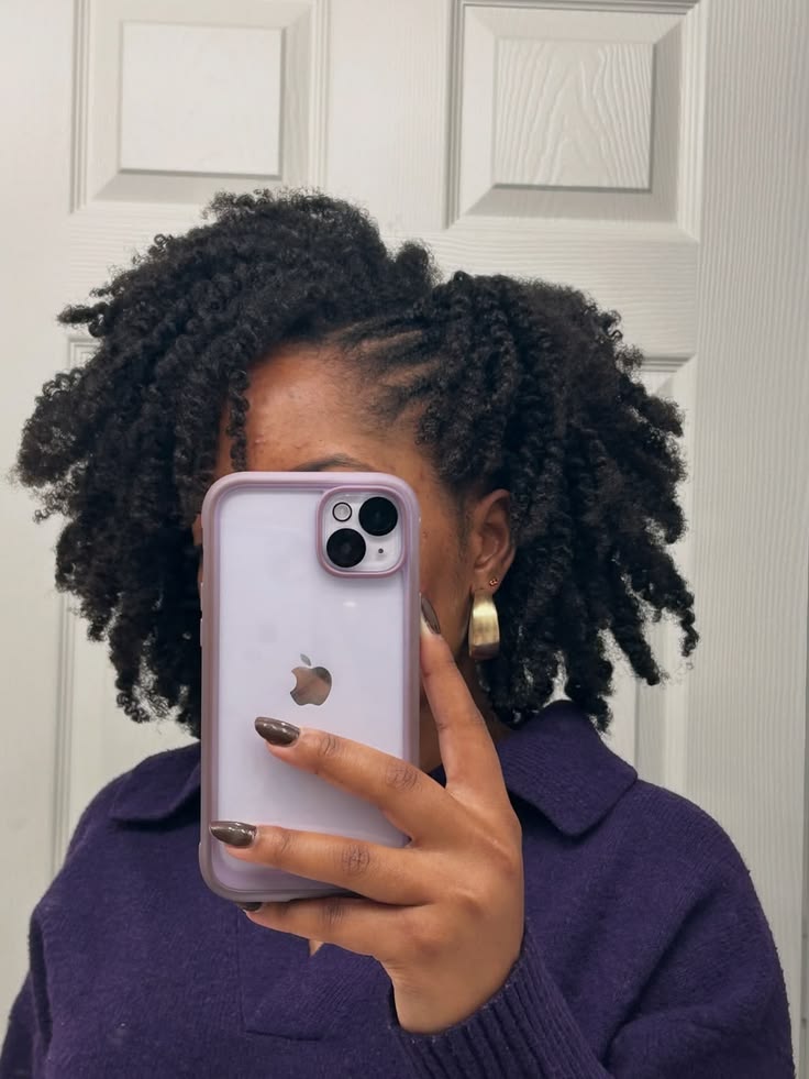 Natural twist-out with a pinned temple twist