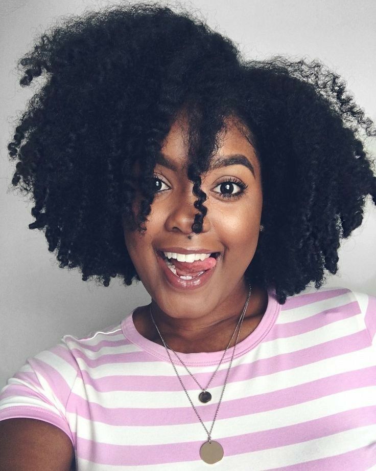Voluminous crown created from twist-out curls